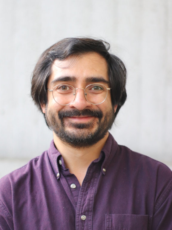  Julio Ayala